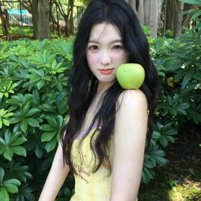 巴黎春色 海报